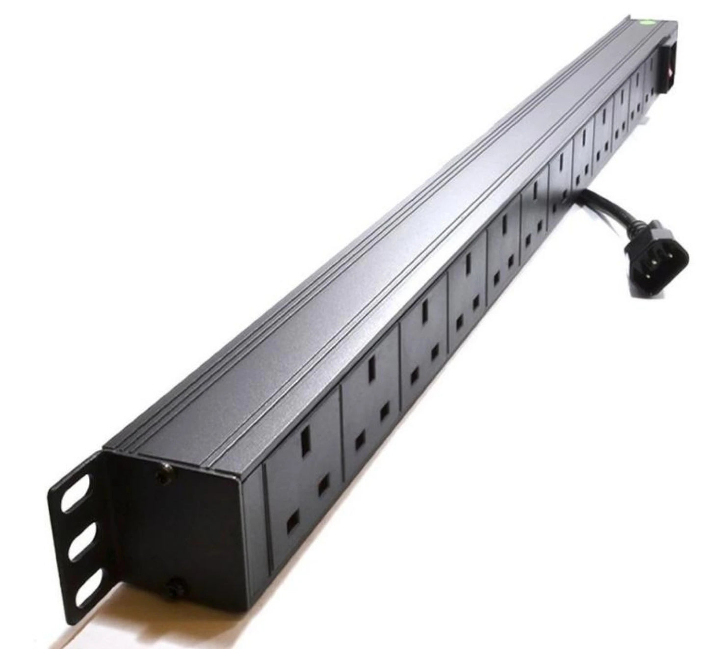 Mounted PDU with UK Sockets